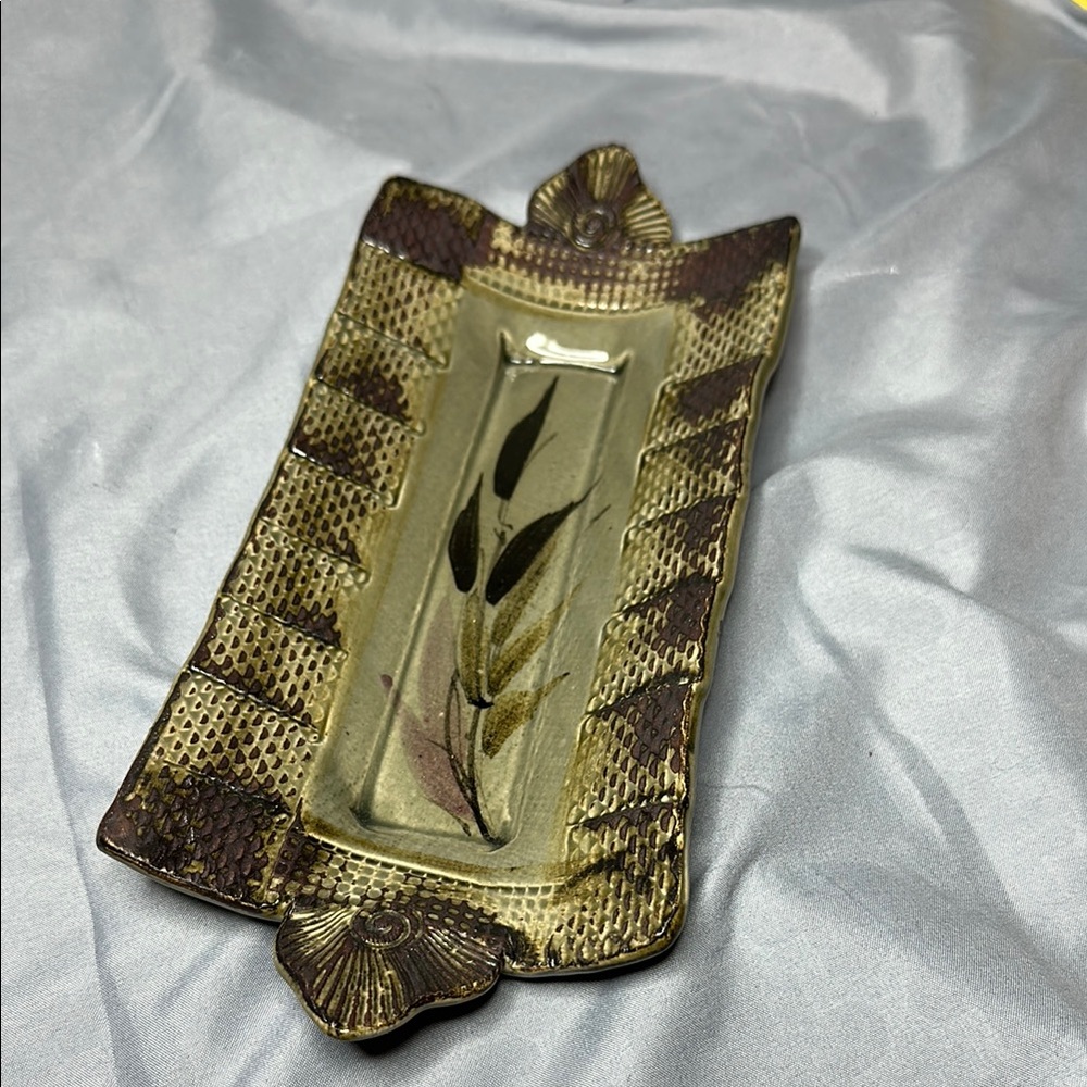 Elegant Brown and Gold Decorative Pottery Tray